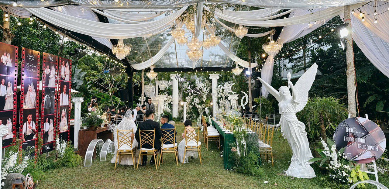 05 Mẫu Ghế Nhà Hàng Sang Trọng Được Ưa Chuộng Nhất 2024