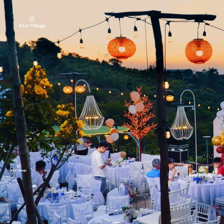 EVA VILLAGE (Đắk Nông): Vẻ Đẹp Tinh Khôi Của Ghế Tiffany Sắt Trắng 15 - Nội thất Xcom