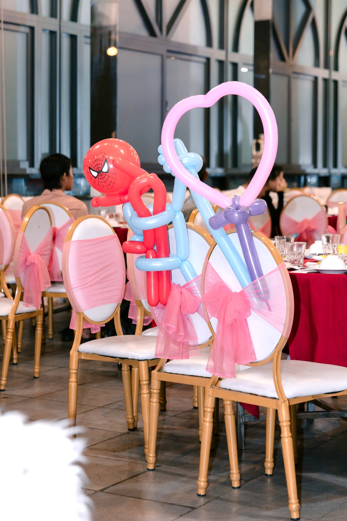 Ghe Louis V Cao Cap Nha Hang Phung Vu Tan Phu TPHCM 5