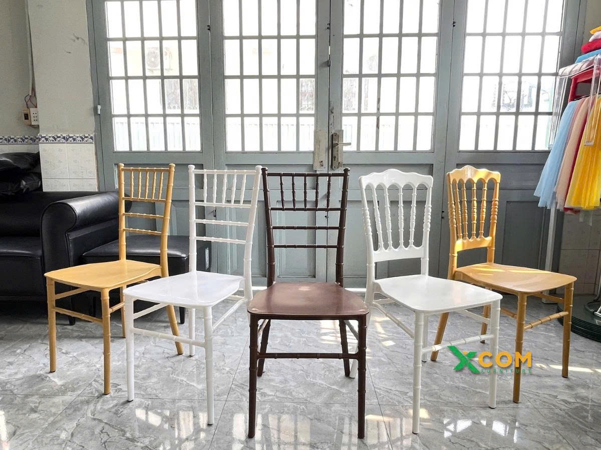 Ghe tiffany nhua duc nhieu mau