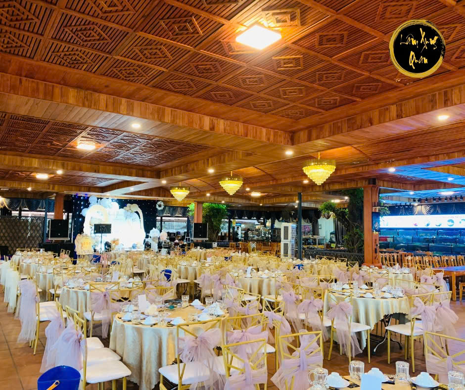 Ghế Chameleon tại Lâm Xung Quán Nhơn Trạch 4