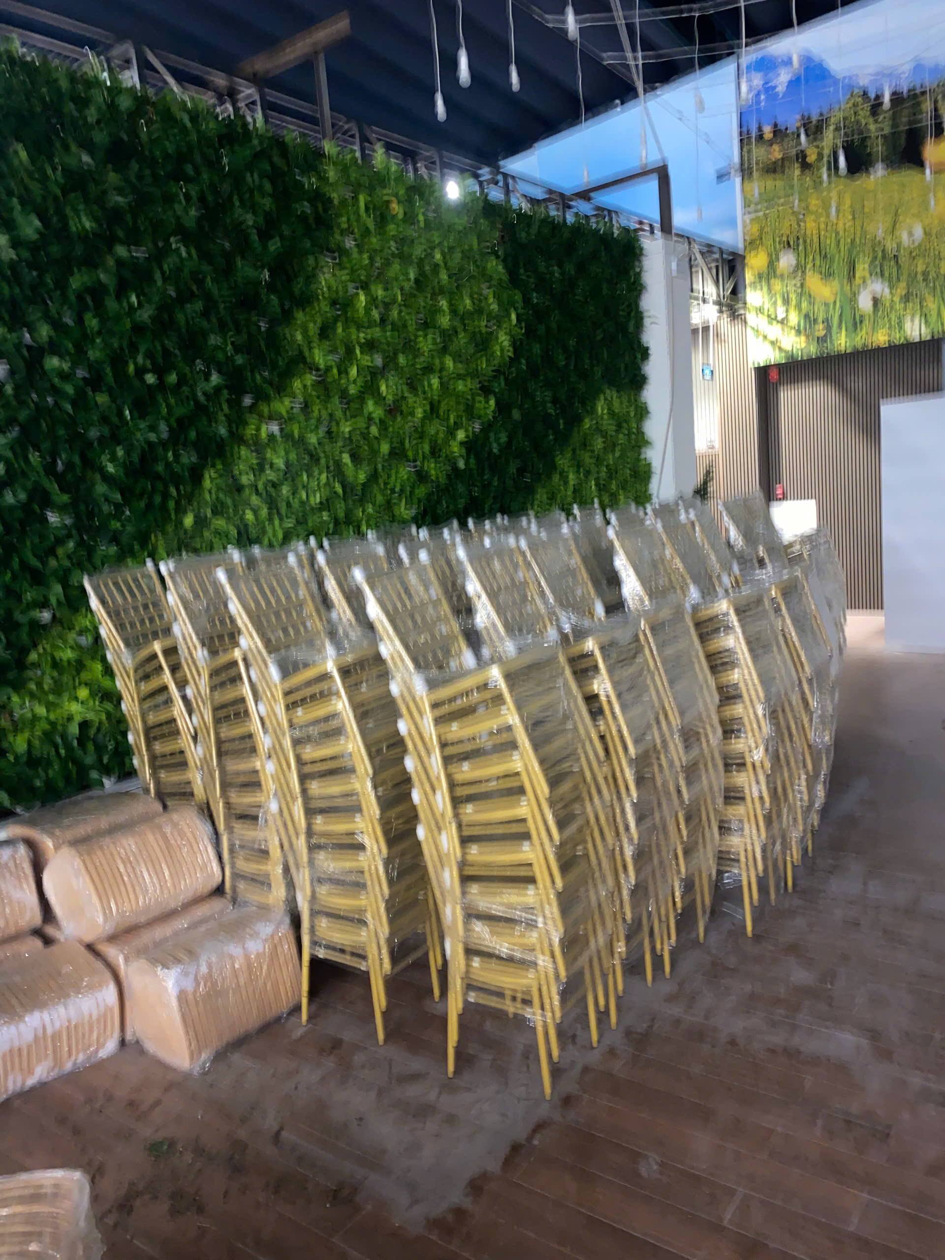 cac chong ghe duoc giao tai NH DONG XANH 3