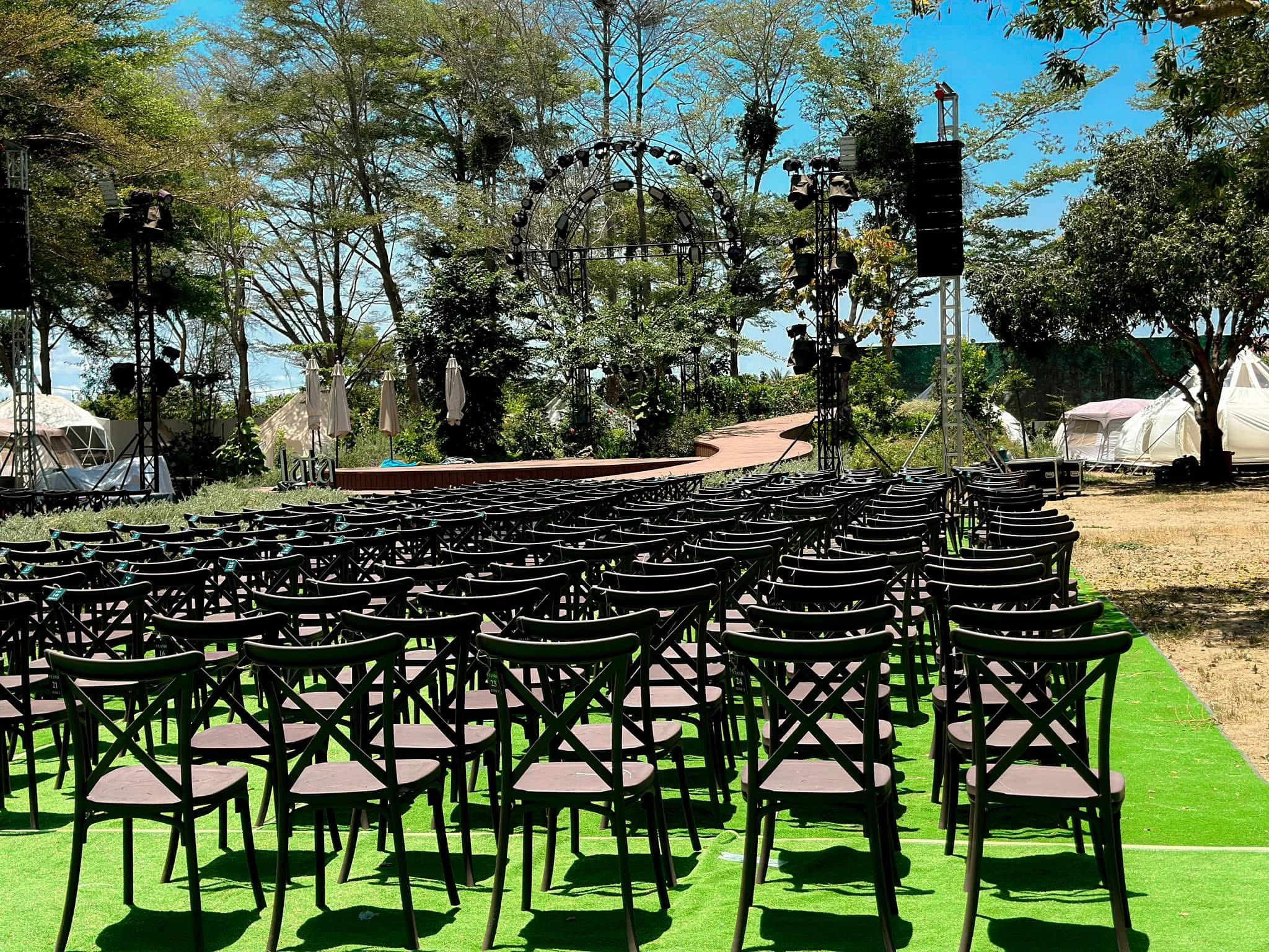 crossback nhua den va nau tai Lata Camping Can Gio 7