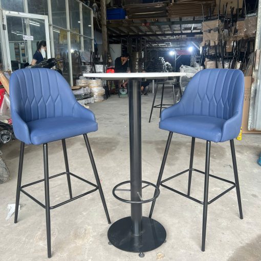 Bàn bar cao 110cm phối cùng ghế bar