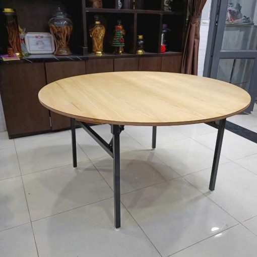 Bàn tròn mặt gỗ cao su chân sắt gấp nhìn từ phía trước
