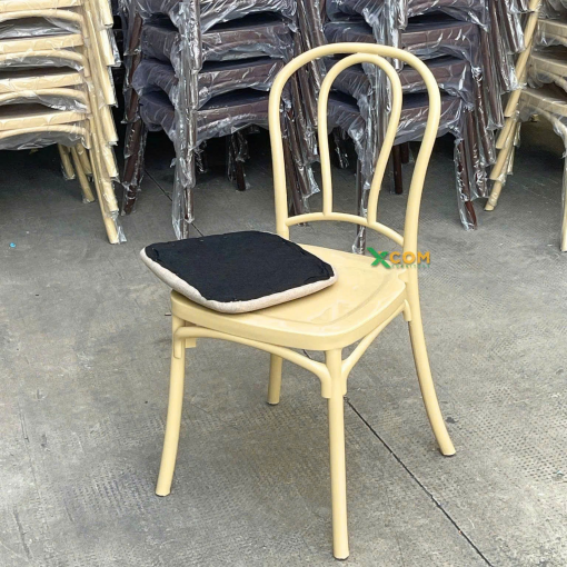 Nệm rời ghế Thonet nhựa mặt dưới