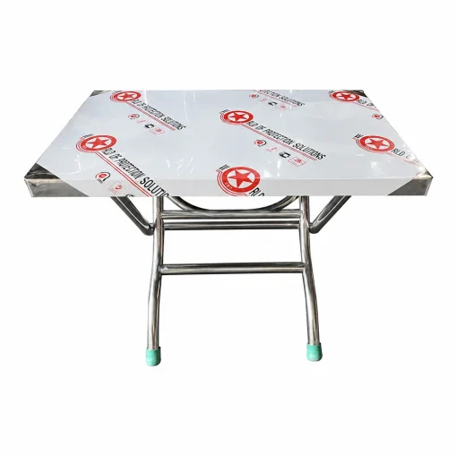 Bàn inox chữ nhật chân lùn CN02 nhìn chếch từ trên xuống, thấy mặt bàn và khung chân