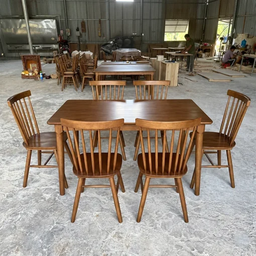 Ghế Pinstol QN07 nhìn từ phía sau với thanh tựa cong và nan tròn