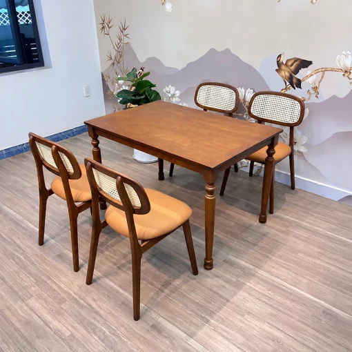 Bộ Secco QN09 bàn chữ nhật và bốn ghế tựa dạng đan nhìn nghiêng