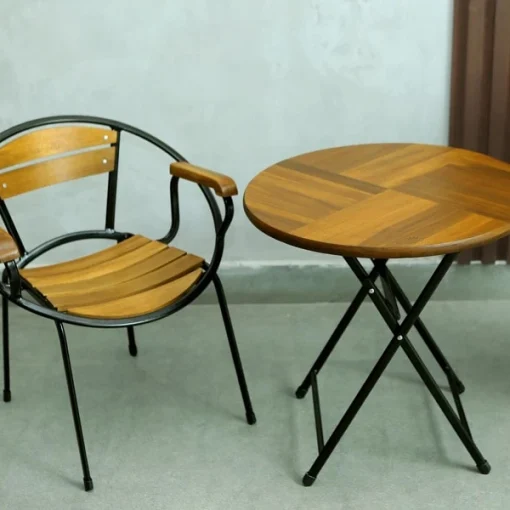 Ghế Fansipan Moon mini 01 – Góc nhìn khác của một ghế Moon mini 01 và bàn tròn chân xếp