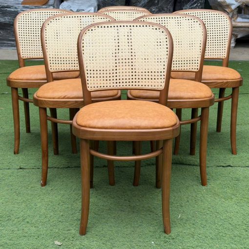 Ghế Thonet 811 gỗ Ash tựa mây nệm simili | Xcom.vn Ghế Thonet 811 gỗ Ash tựa mây nhìn chính diện