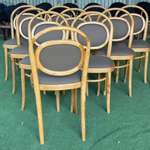 Ghế Thonet bọc simili tựa oval | Xcom.vn Các Ghế Thonet bọc simili xám trong khu trưng bày