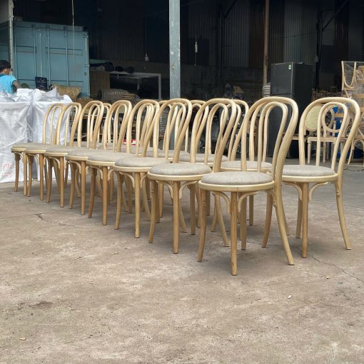 Ghế Thonet gỗ gia tiên mặt nệm vải bố | Xcom.vn Dãy Ghế Thonet gỗ nệm vải bố dùng cho lễ gia tiên
