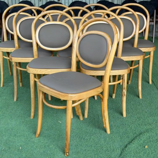 Ghế Thonet bọc simili tựa oval | Xcom.vn Ghế Thonet nệm simili màu xám nhìn từ góc bên