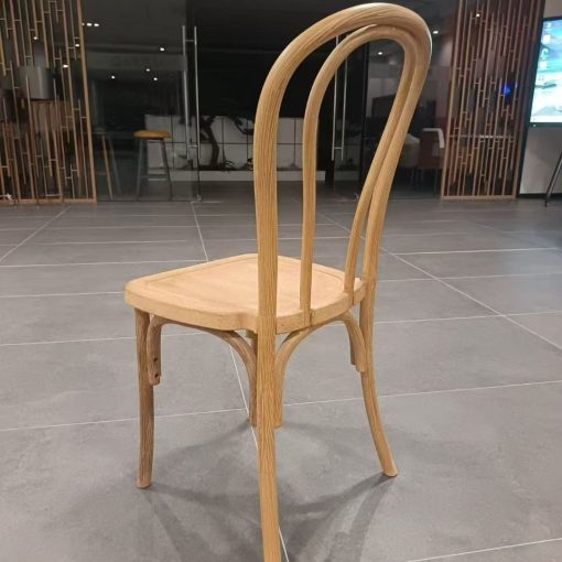 Mặt sau ghế Thonet PP với lưng cong và vân giả gỗ