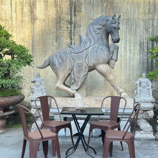 Ghế Tolix nhựa PP màu đen hoặc nâu | Xcom.vn Bộ Ghế Tolix nhựa PP màu nâu phối bàn cafe vuông
