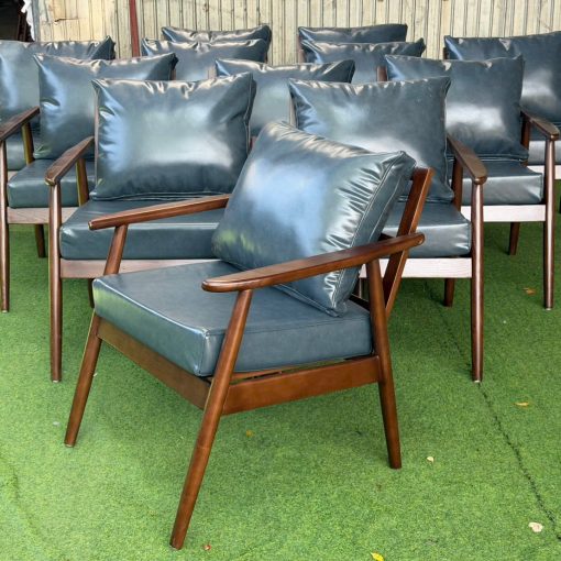 Sofa đơn Cigar gỗ cao su bọc simili | Xcom.vn Sofa Cigar gỗ cao su nhìn từ góc bên