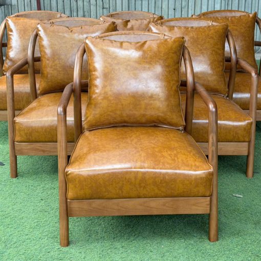 Nhóm sofa đơn Phúc Long nhìn trực diện, khung gỗ Ash và nệm màu nâu